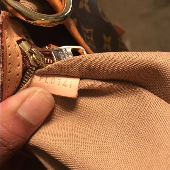 Do All Louis Vuitton Bags Have Red Inside Edition